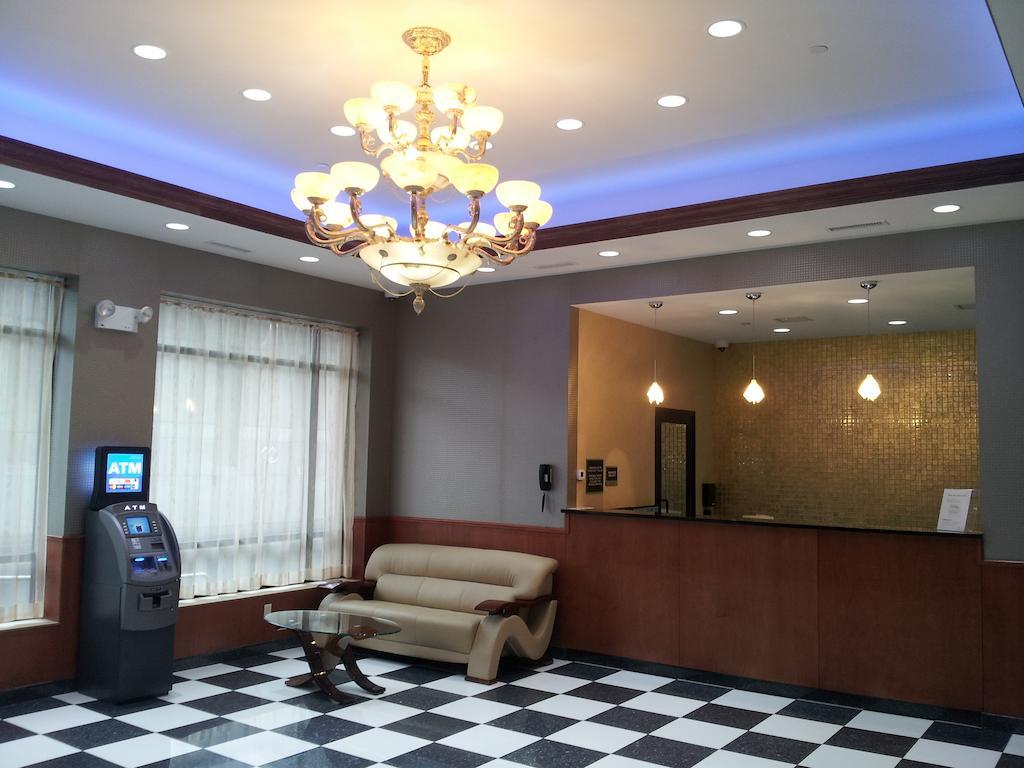 Howard Johnson By Wyndham Jamaica Ny Near Airtrain Jfk Nueva York Exterior foto