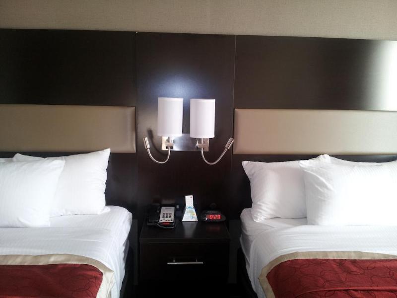 Howard Johnson By Wyndham Jamaica Ny Near Airtrain Jfk Nueva York Exterior foto